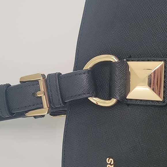 Michael Kors | KARLA Large Satchel - Picture 3 of 11